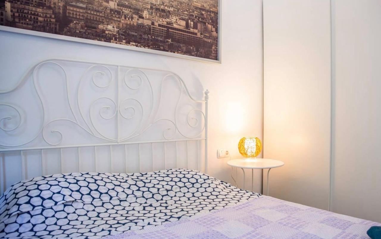 Eixample Apartments - Pova Barcellona Esterno foto