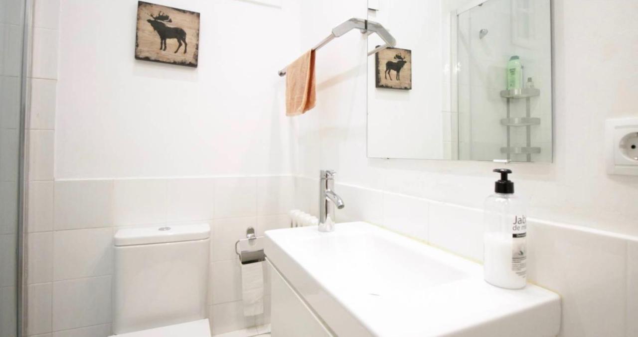 Eixample Apartments - Pova Barcellona Esterno foto