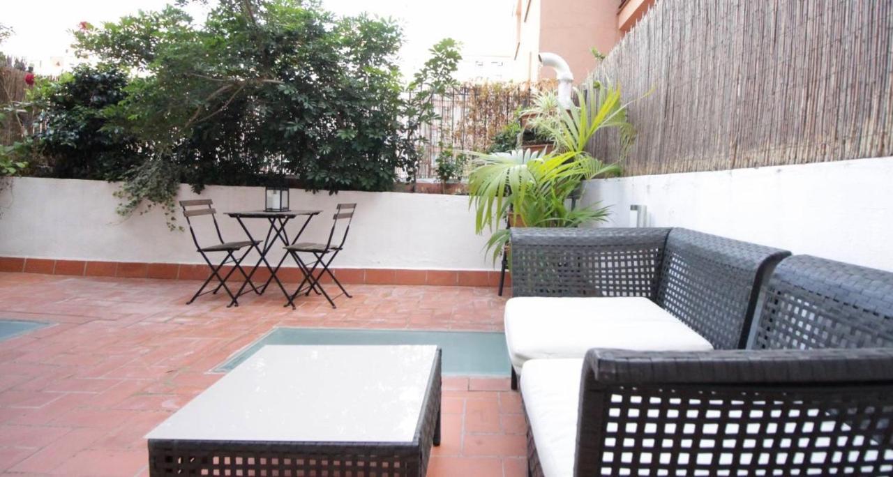 Eixample Apartments - Pova Barcellona Esterno foto
