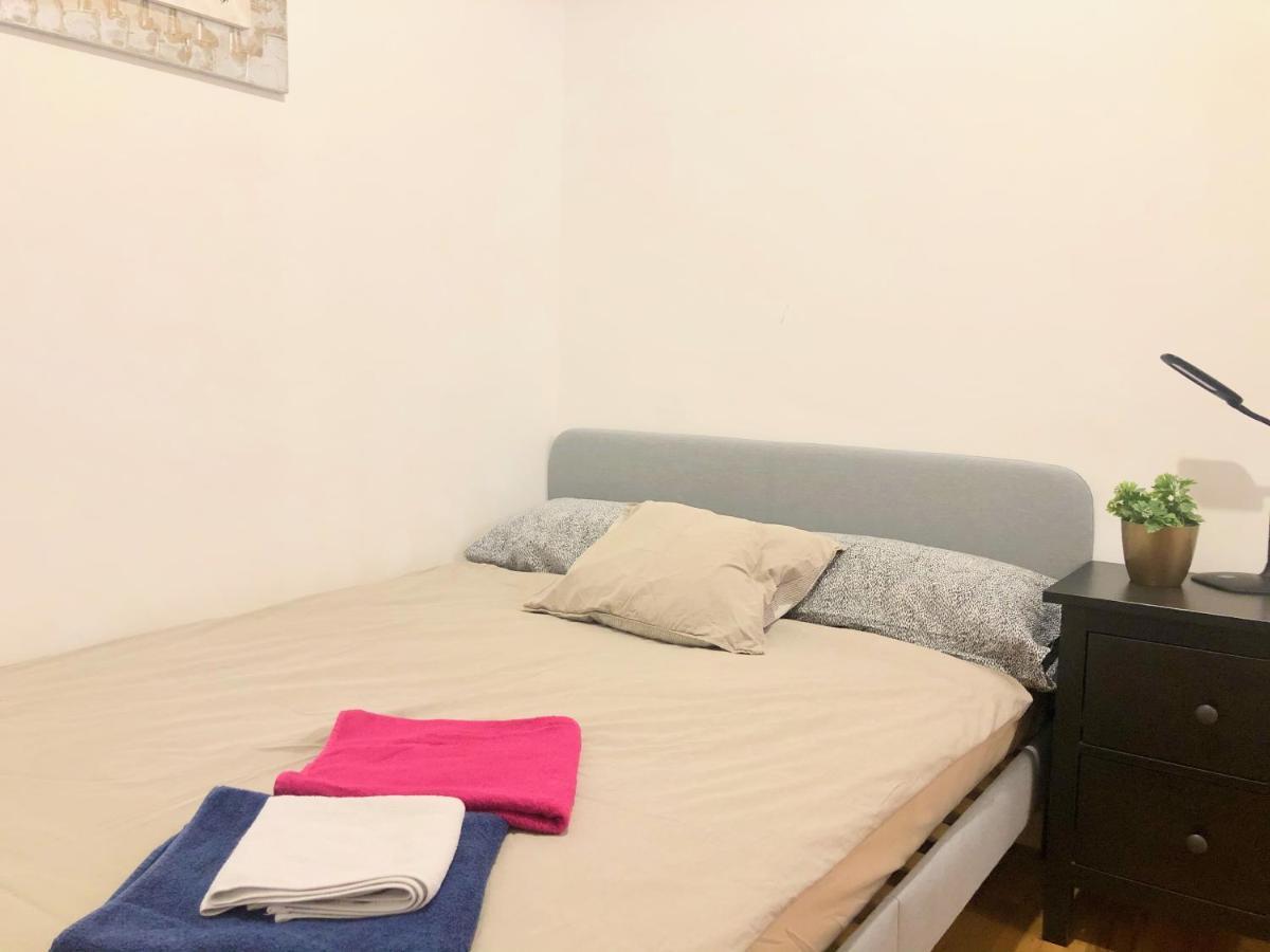 Eixample Apartments - Pova Barcellona Esterno foto